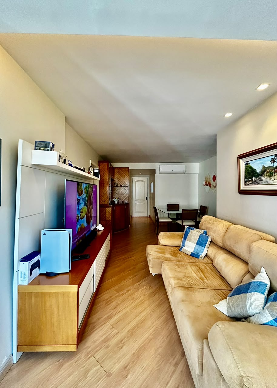 Sala de TV integrada ao living